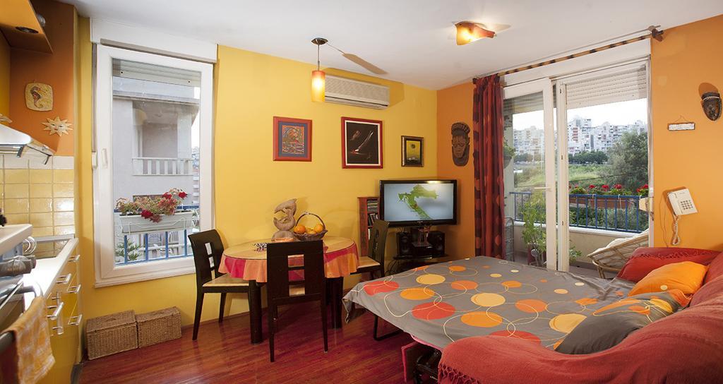 Apartment Sunny Yellow - With Balcony And Parking Place, Spalato Camera foto